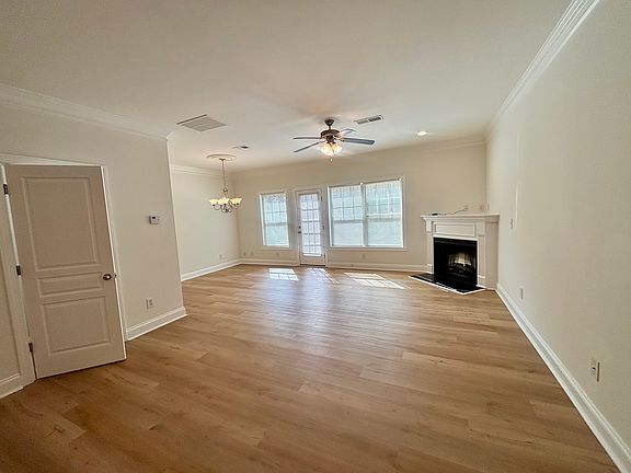 5th image of 119 Townview Dr