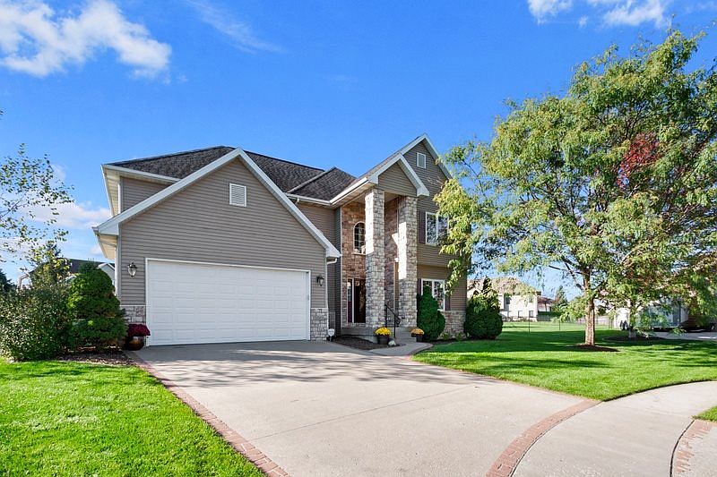 1st image of 1560 Mink Cir