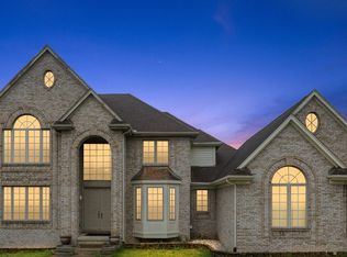 5273 Green Rd, West Bloomfield, MI 48323