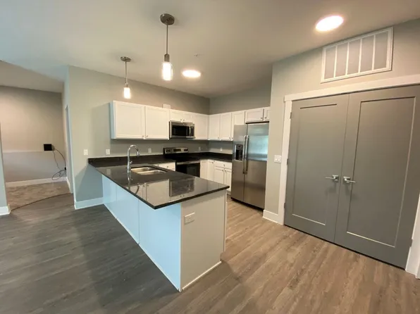 4523 Twain Circle, 4523 Twain Cir Unit 106, Ames, IA 50014