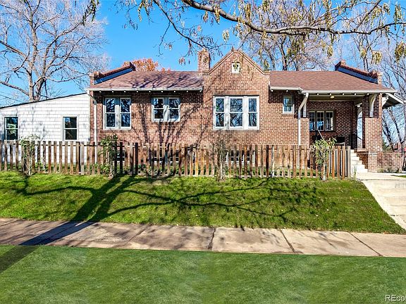 2nd image of 3525 E 7th Avenue Parkway
