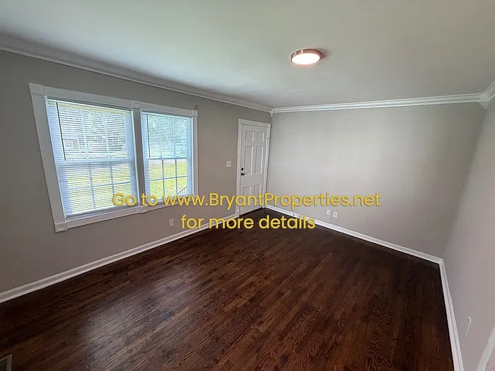 644 Carmel Ave — Photo 3