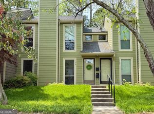 1148 Riverbend Club Dr SE, Atlanta, GA