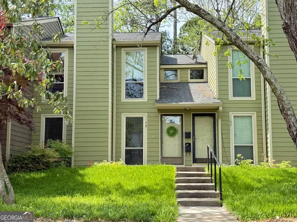 1148 Riverbend Club Dr SE, Atlanta, GA 30339