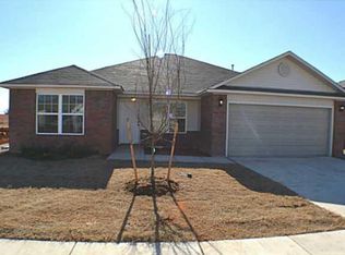 11437 SW 26th St, Yukon, OK 73099