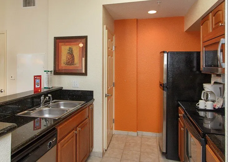 8103 Resort Village Dr — Photo 2