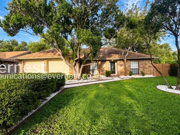 5127 Roundhill St, San Antonio, TX 78250
