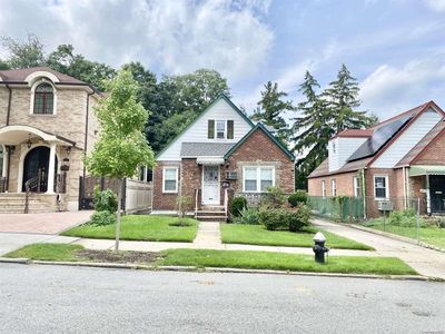 69-66 183rd Street, Fresh Meadows, NY, 11365
