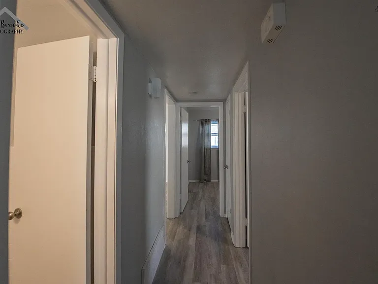 1020 W Cornelia Ave — Photo 36