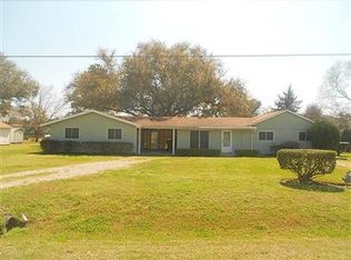 2277 Stadium Dr, Alvin, TX 77511