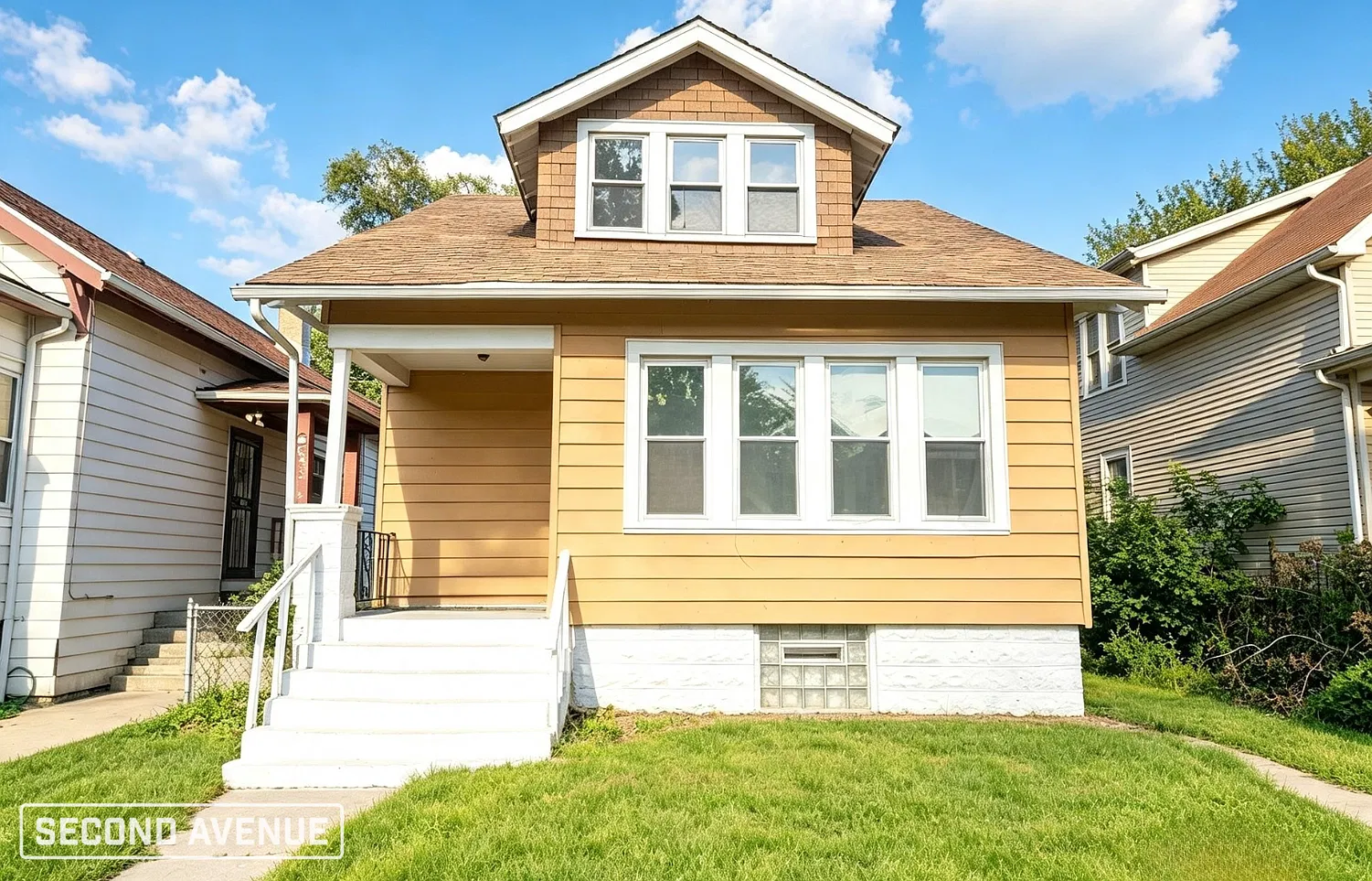 3 bed, 1.0 bath, 1463 sqft, $1,749 — Photo 1