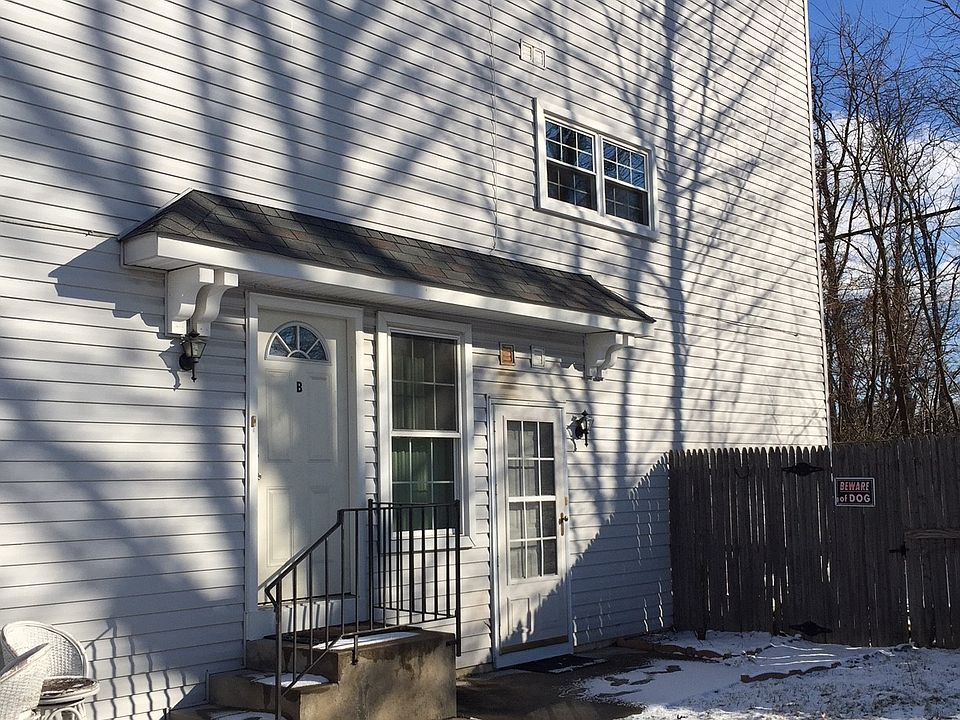1st image of 13037 Blakeslee Ct