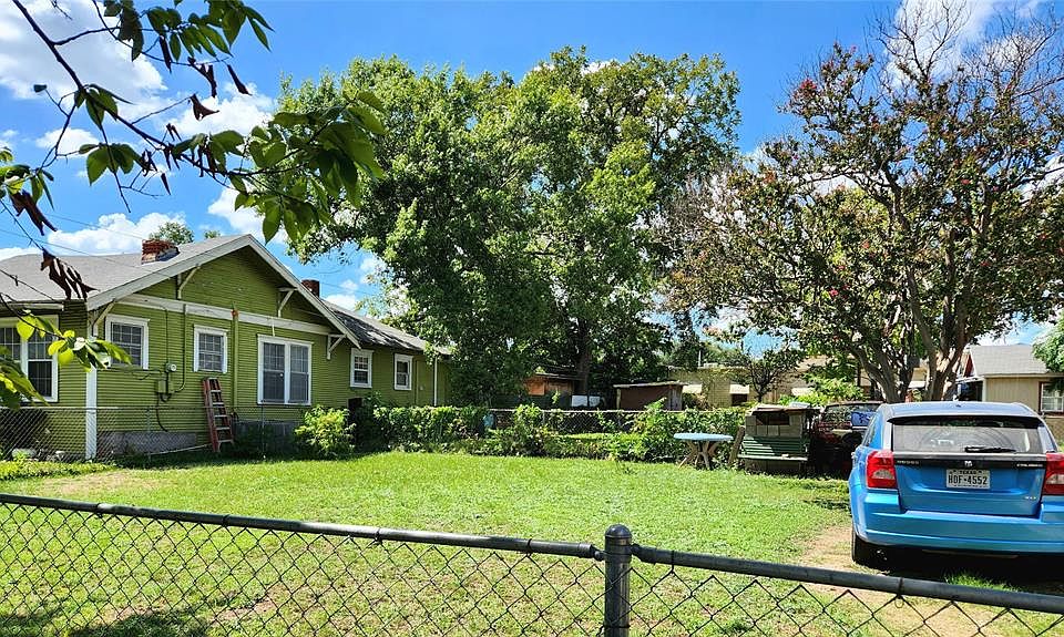 1st image of 707 Buckalew St