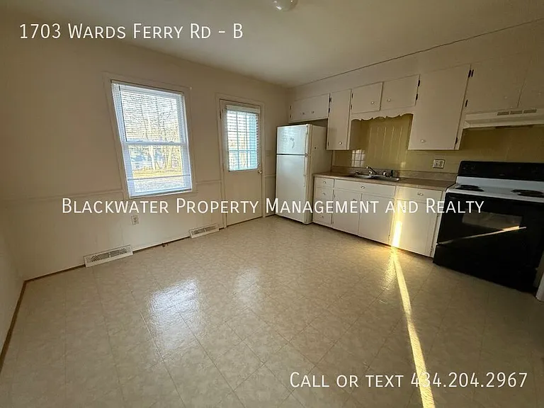 1703 Wards Ferry Rd #B — Photo 8