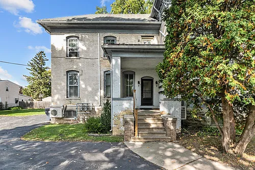 332 4th St Photo 1