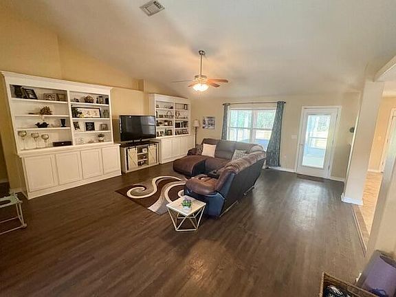 5th image of 3012 Crown Creek Cir
