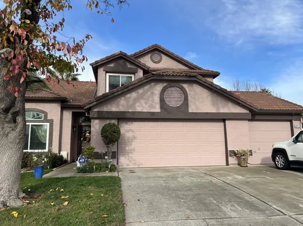 8215 Grandstaff Dr, Sacramento, CA 95823