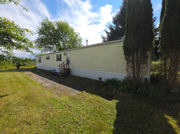 1332 Center Rd, South Plymouth, NY 13844