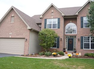 1751 Andover Ln, Crystal Lake, IL 60014