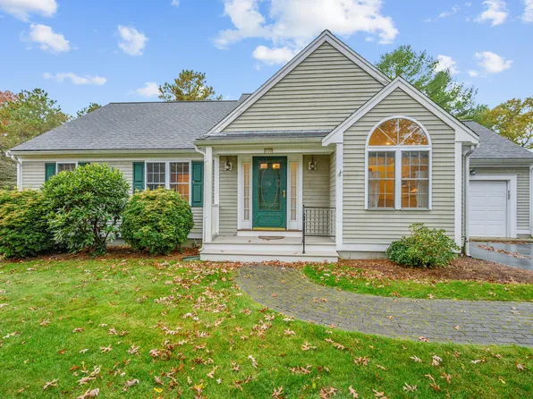 105 Snead Drive, Mashpee, MA 02649