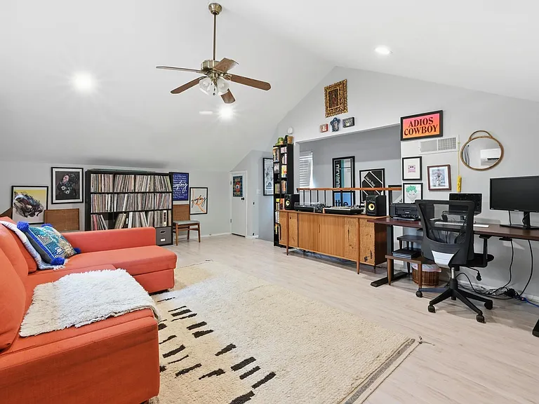 2509 Redleaf Ln #A — Photo 18