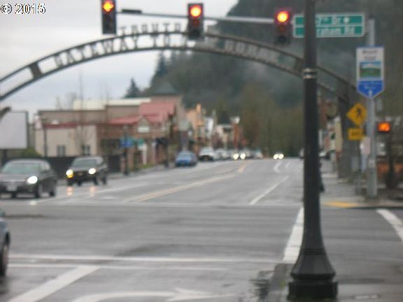 3rd image of 338 W Hist Columbia River Hwy