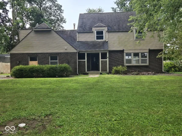 111 E Southglen Dr, Terre Haute, IN 47802