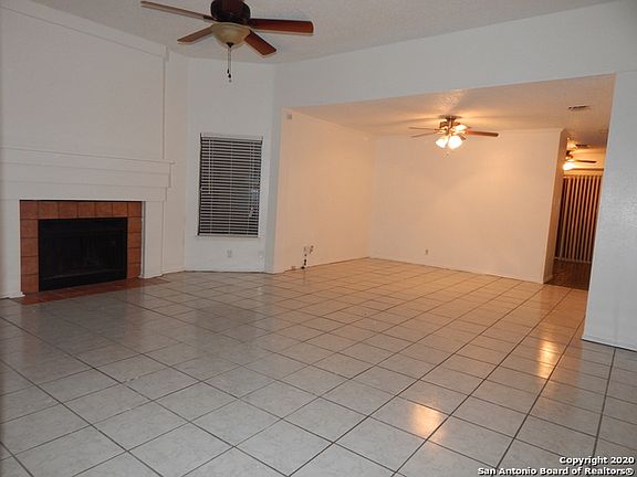 3rd image of 5707 Hawaiian Sun Dr