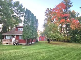 920 E Evergreen St, Isle, MN 56342