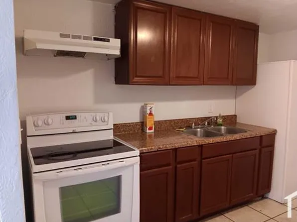 305 Avenue Y NE #2, Winter Haven, FL 33881