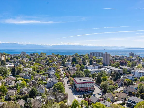 647 Michigan St #2210, Victoria, BC V8V 1S9