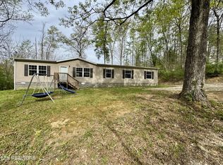 150 Pickard Ln, Harriman, TN 37748