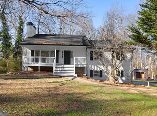 3928 Doe Run Dr, Powder Springs, GA 30127