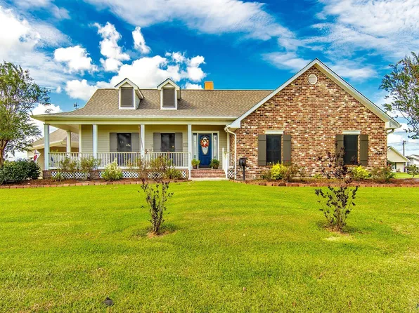 810 Highway 398, Labadieville, LA 70372