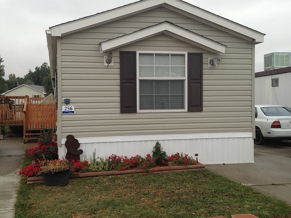 2nd image of 256 Sierra Cir