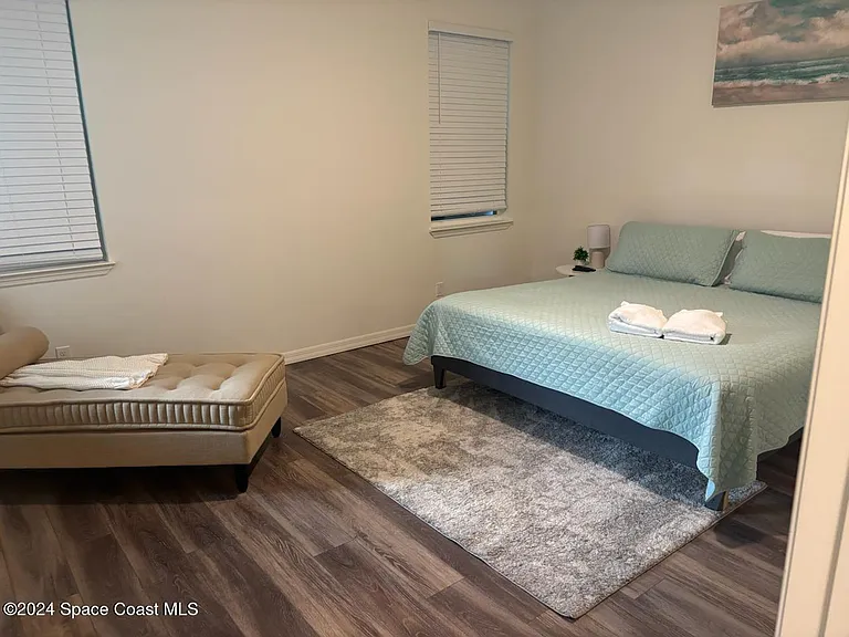 647 Airoso Rd SE — Photo 12