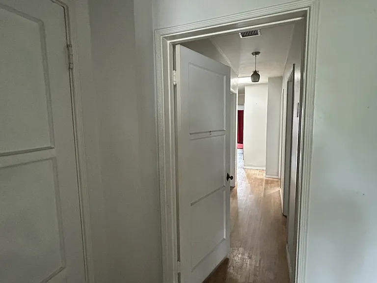 3741 6th Ave — Photo 33
