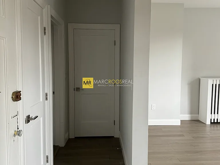 380 Commonwealth Ave — Photo 7