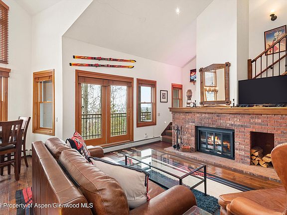 3rd image of 425 Wood Rd APT 44