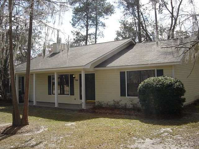 1st image of 799 Clayton Dr