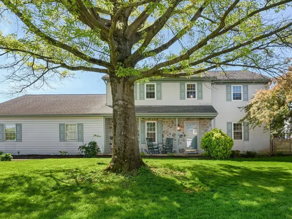 1032 Clearview Ave, Ephrata, PA 17522