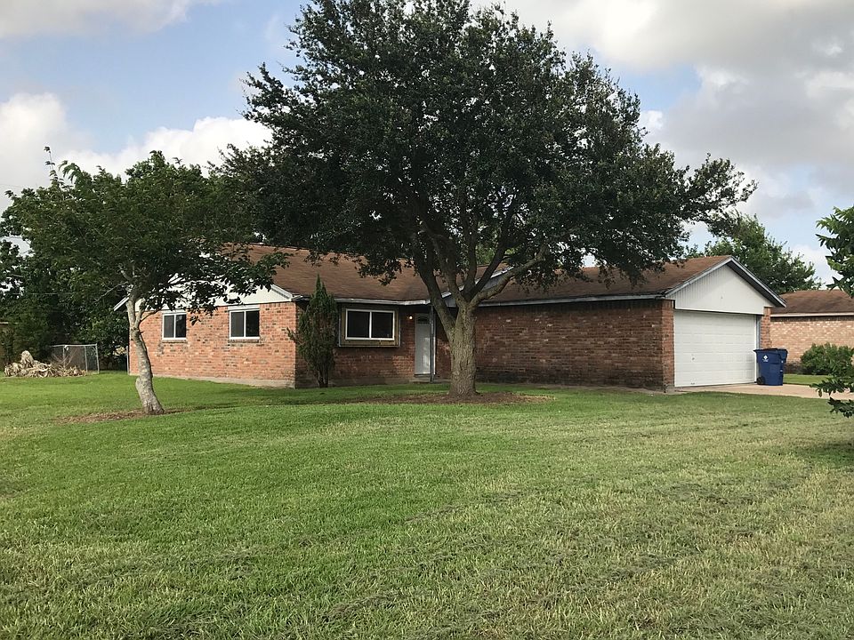 Corner Lot | Great Yard