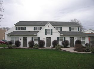 558 Broadway APT 8, Hanover, PA 17331