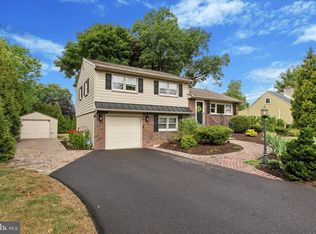 182 Old Orchard Rd, Chalfont, PA 18914