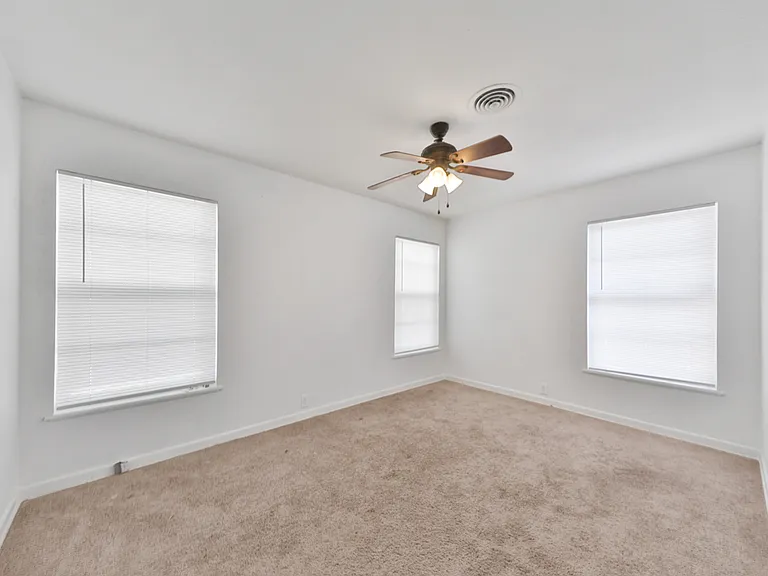 518 Dresden Dr #1 — Photo 14