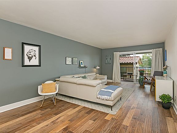 3rd image of 836 W Pennsylvania Ave. #204