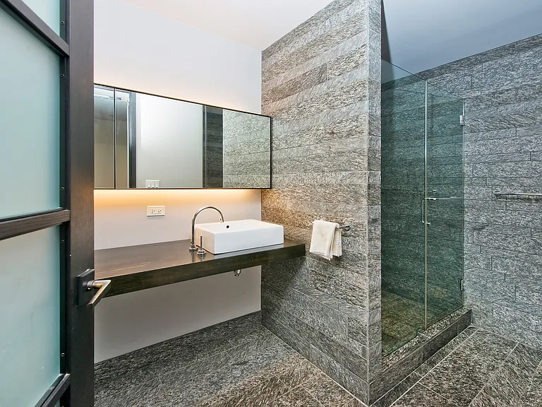 20 Pine St #815 — Photo 7
