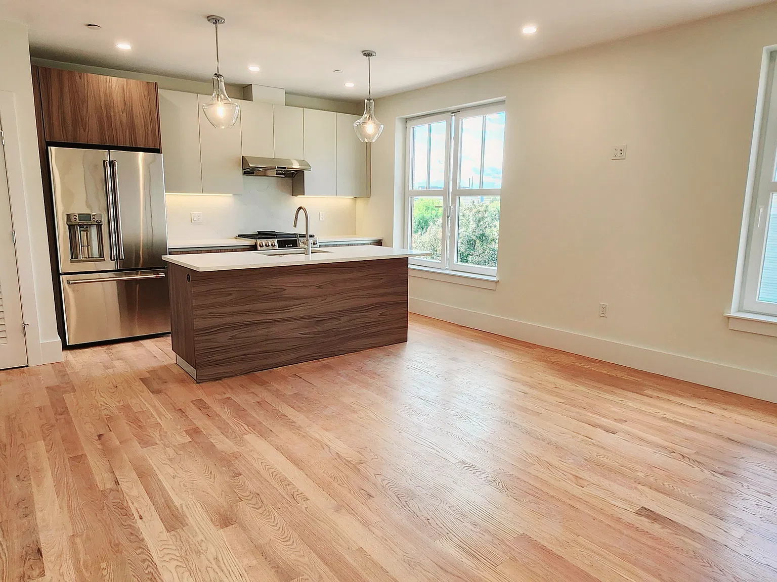 1 bed, 616 sqft, $3,400 — Photo 4