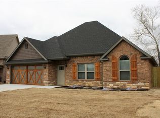 4600 SW Sage Blvd, Bentonville, AR 72712