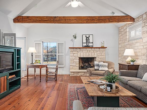 2nd image of 107 N Acorn St